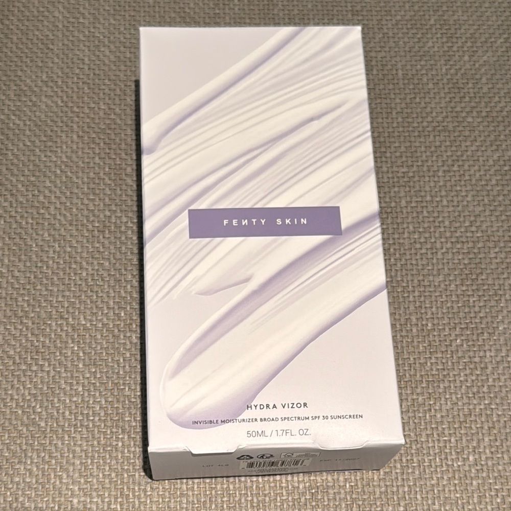Fenty Skin Hydra Vizor Moisturizer broad spectrum spf 30 sunscreen 50ml